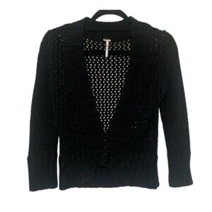 Free People EUC chunky crochet open knit crop cardigan with buttons size L